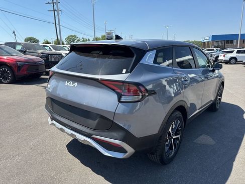 Used 2023 Kia Sportage EX image 5