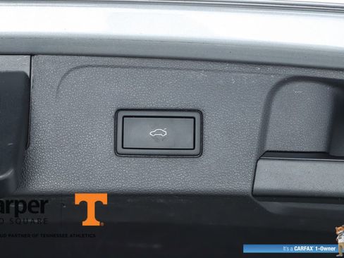 Used 2023 Volkswagen Atlas SE w/ Panoramic Sunroof Package image 30