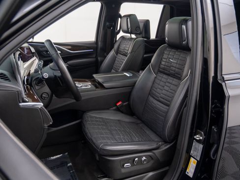 Used 2022 Cadillac Escalade Sport Platinum image 15