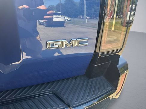 Used 2024 GMC Hummer EV 2X AWD/4WD image 37