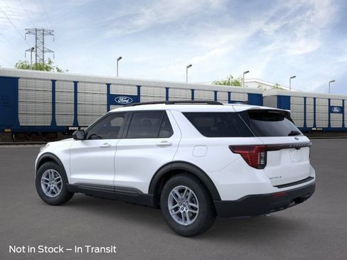 New 2026 Ford Explorer Active AWD/4WD image 4