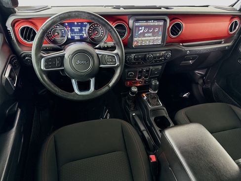 Used 2020 Jeep Wrangler Unlimited Rubicon w/ Uconnect 4C Nav & Sound Group image 17