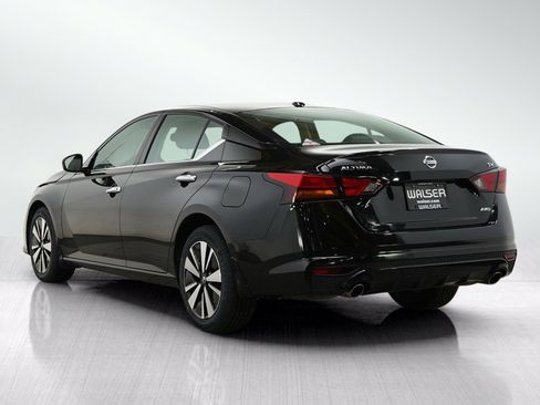 Used 2019 Nissan Altima 2.5 SV AWD/4WD image 3
