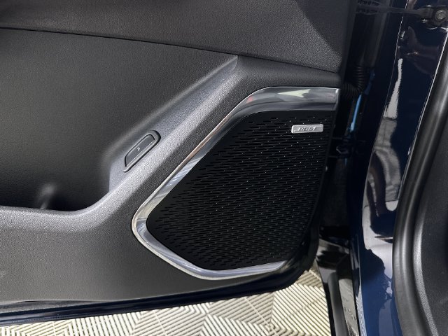 New 2027 Chevrolet Traverse RS w/ LPO, Floor Liner Package FWD image 26