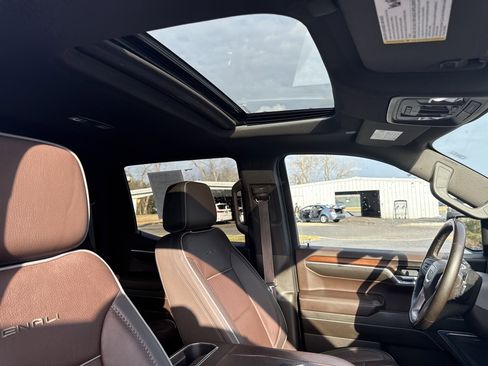Used 2025 GMC Sierra 1500 Denali image 35