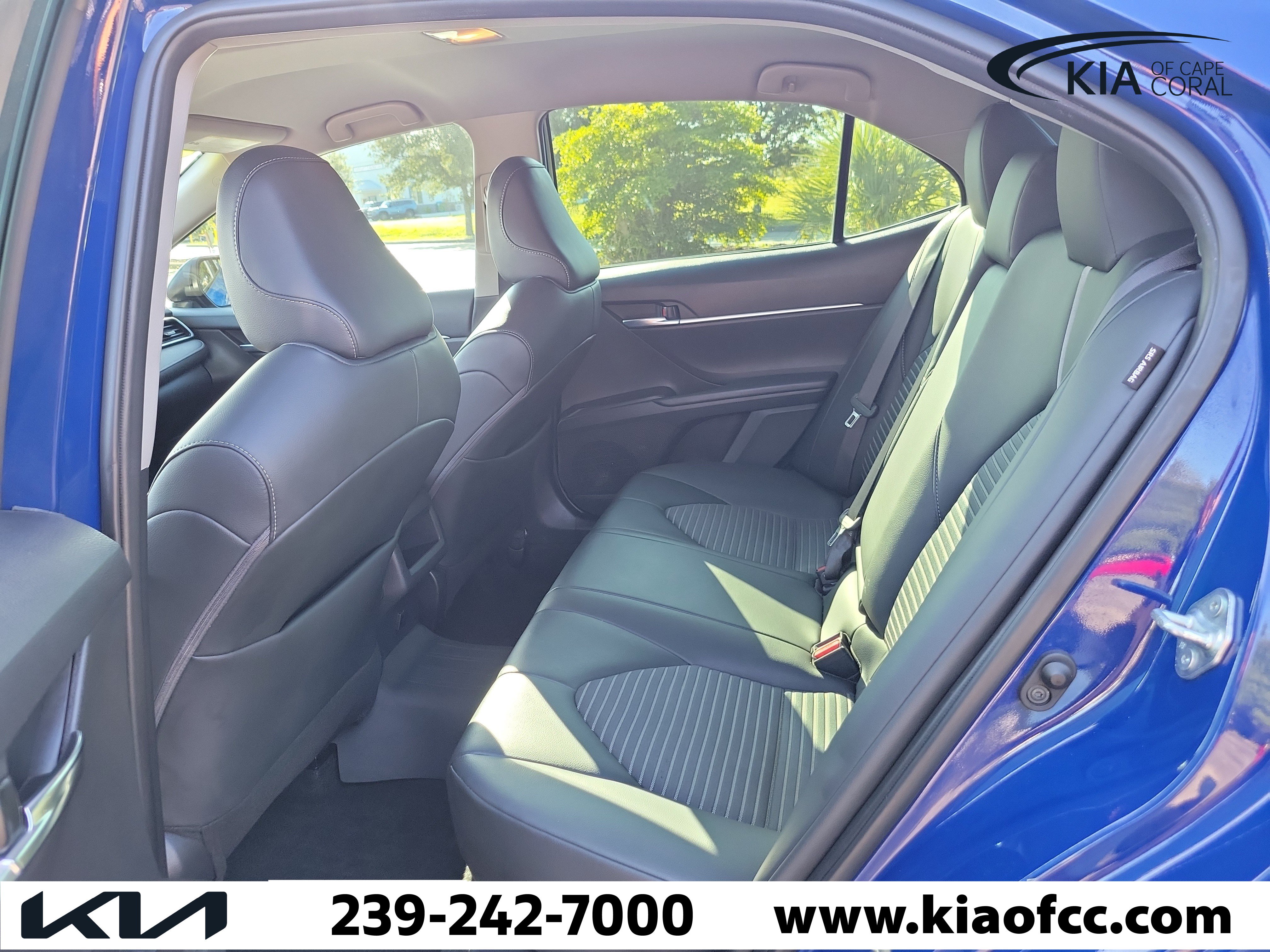 Used 2023 Toyota Camry SE w/ Convenience Package FWD image 12