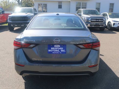 Used 2024 Nissan Sentra SV FWD image 5