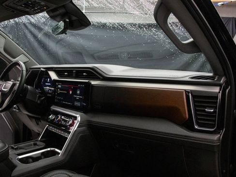 Used 2024 GMC Sierra 2500 Denali w/ Denali Reserve Package image 20