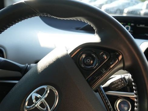 Used 2020 Toyota Prius Prime XLE FWD image 24