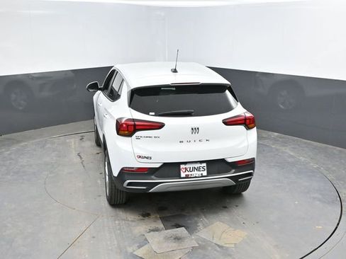 Used 2025 Buick Encore GX Preferred AWD/4WD image 31
