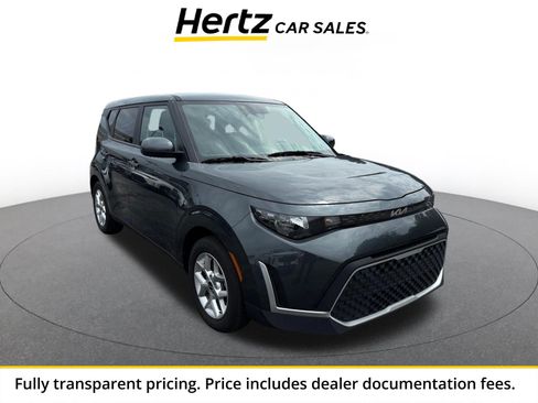 Used 2025 Kia Soul LX w/ LX Technology Package FWD image 1