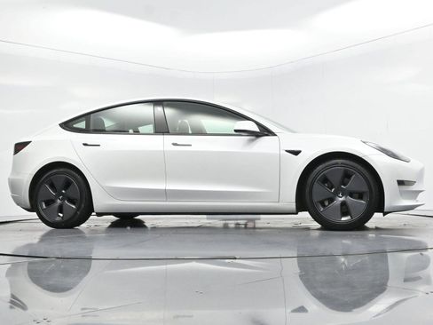 Used 2021 Tesla Model 3 Standard Range Plus RWD image 50