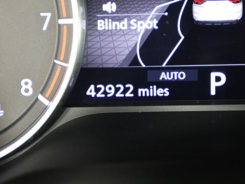 Used 2025 Nissan Rogue SV image 17