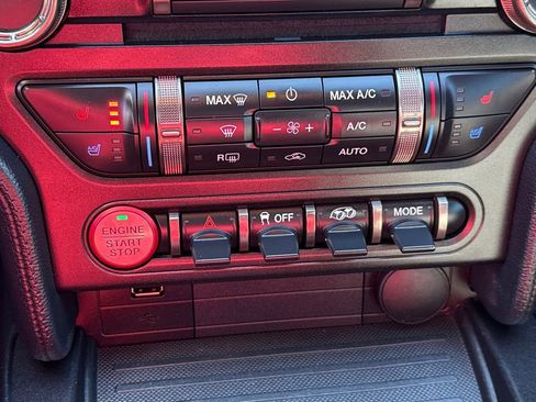 Certified 2021 Ford Mustang Shelby GT500 w/ Technology Package image 27