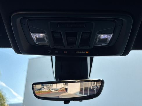 Certified 2021 Chevrolet Silverado 1500 High Country w/ Technology Package image 23