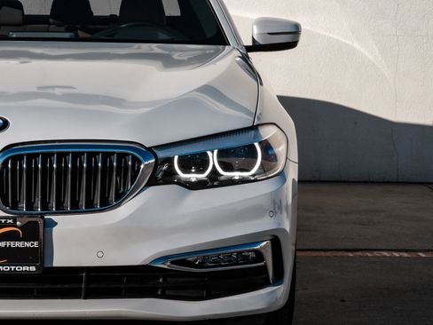 Used 2018 BMW 540i xDrive image 54