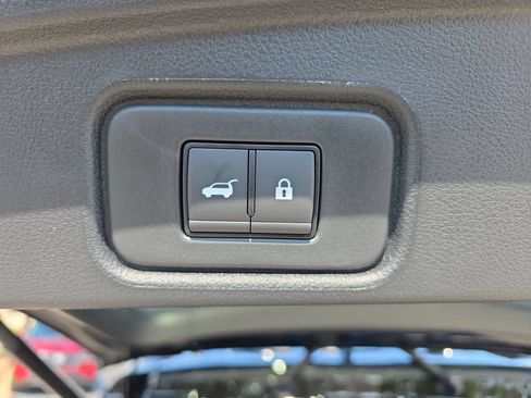 New 2026 Nissan Pathfinder SL FWD image 13