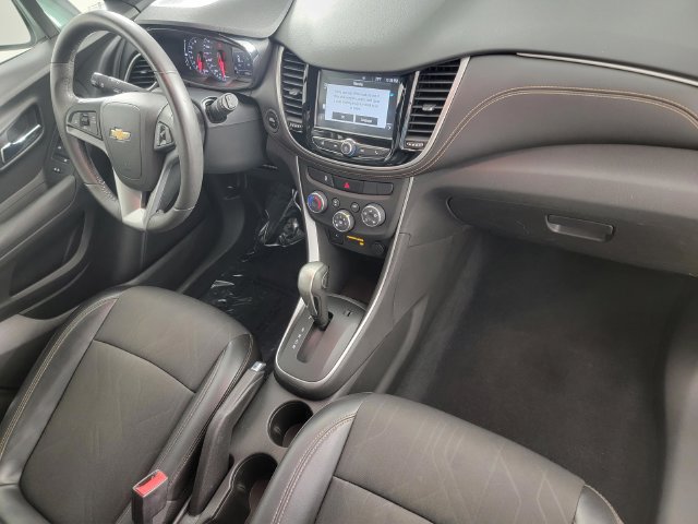 Used 2017 Chevrolet Trax LT w/ LT Convenience Package FWD image 19