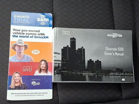 Used 2022 Chevrolet Silverado 1500 RST image 25