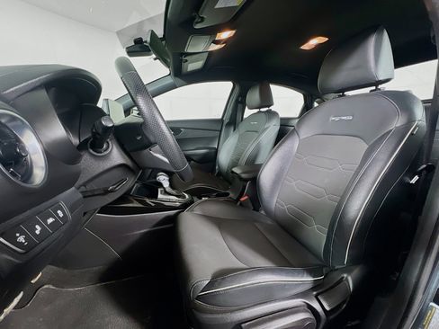 Used 2021 Kia Forte GT-Line FWD image 11