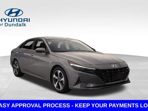 Used 2022 Hyundai Elantra Limited w/ Preferred Accessory Package image 3