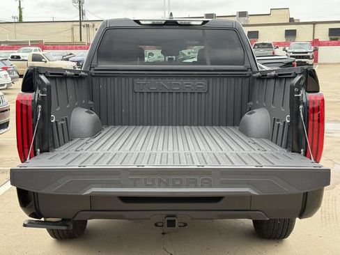Used 2025 Toyota Tundra SR5 AWD/4WD image 33