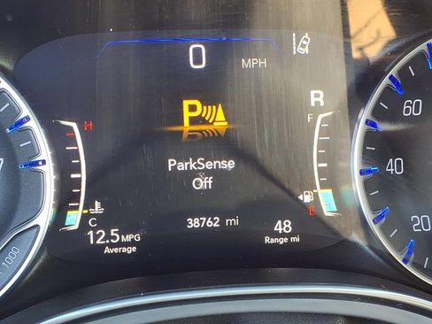 Certified 2025 Chrysler Pacifica Limited FWD image 22