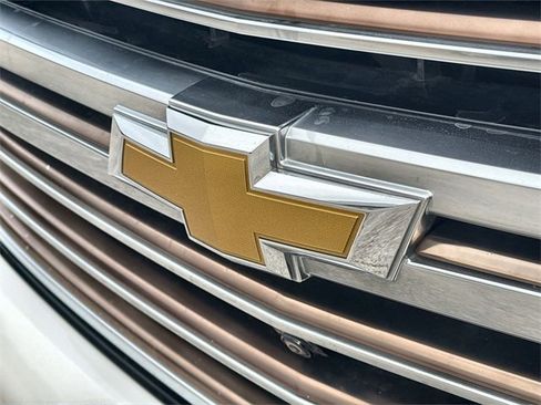 Certified 2022 Chevrolet Tahoe High Country w/ Premium Package image 30