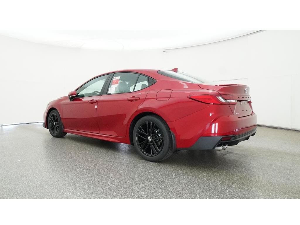 Used 2025 Toyota Camry SE FWD image 27