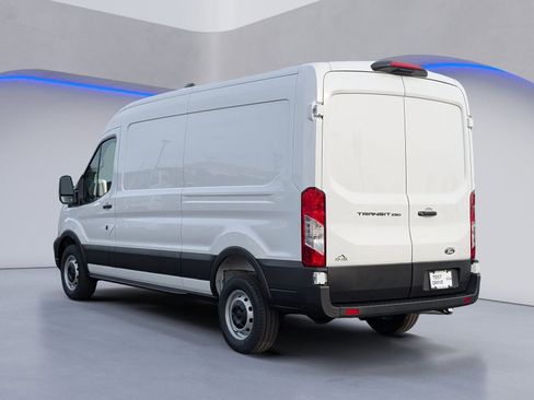 New 2026 Ford Transit 250 148 Medium Roof w/ Load Area Protection Package RWD image 4