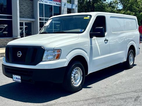 Used 2018 Nissan NV 2500 S RWD image 2