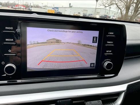 Used 2022 Kia K5 LXS image 18