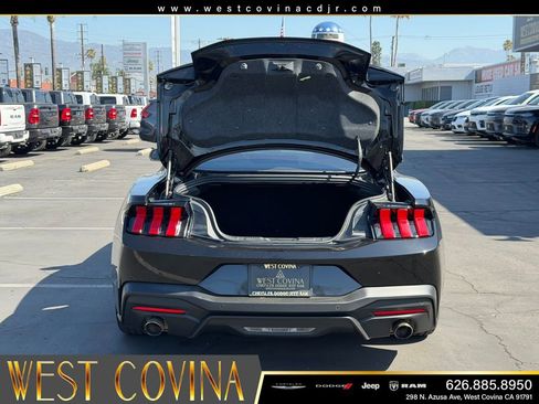 Used 2024 Ford Mustang GT Premium RWD image 9