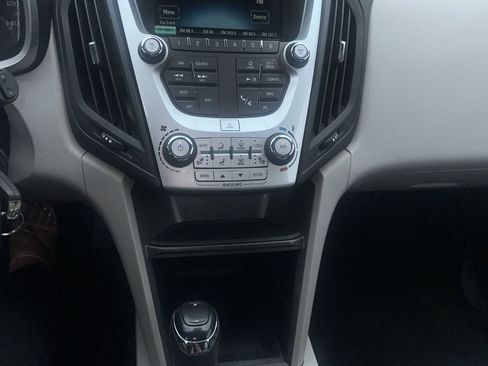 Used 2016 Chevrolet Equinox LTZ w/ Enhanced Convenience Package AWD/4WD image 3