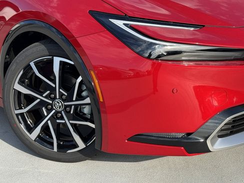 New 2026 Toyota Prius Plug-In Hybrid image 10