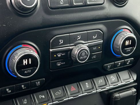 Used 2020 Chevrolet Silverado 2500 LTZ image 20