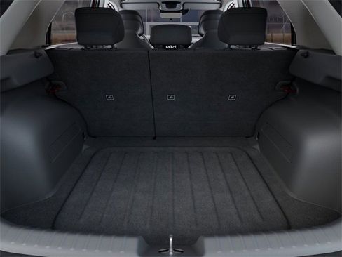 Used 2024 Kia Niro LX image 19