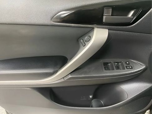Used 2020 Mitsubishi Eclipse Cross ES AWD/4WD image 9