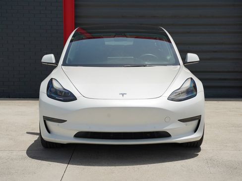 Used 2022 Tesla Model 3 RWD image 2