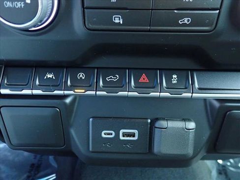New 2026 Chevrolet Silverado 1500 W/T AWD/4WD image 17