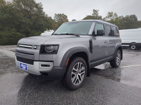 Used 2020 Land Rover Defender 110 HSE image 6