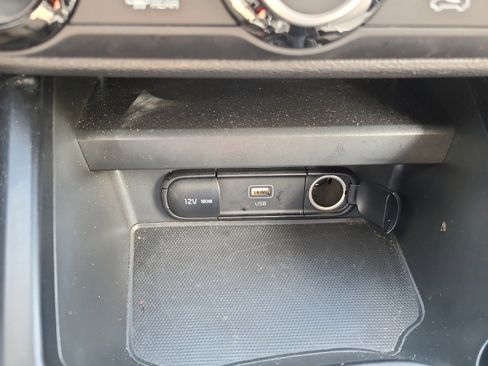 Used 2025 Kia Soul LX image 29