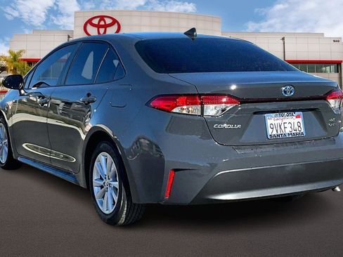 Certified 2025 Toyota Corolla LE image 2