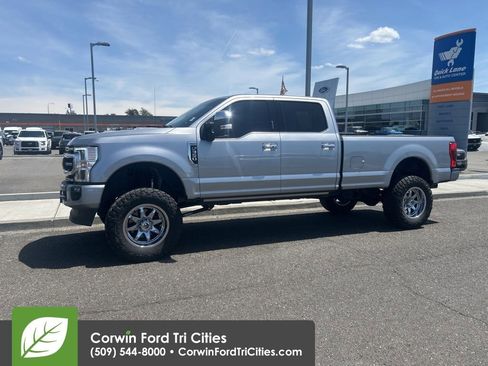 Used 2021 Ford F350 Platinum AWD/4WD image 7