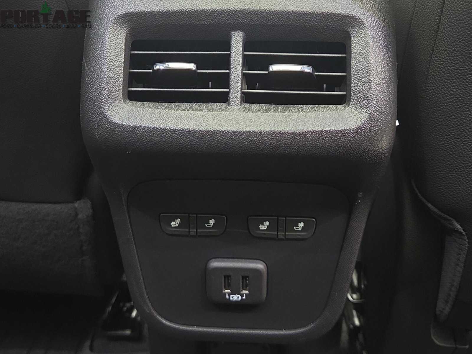 Used 2023 GMC Terrain Denali w/ LPO, Floor Liner Package AWD/4WD image 46