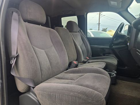 Used 2007 Chevrolet Silverado 2500 LT w/ Heavy-Duty Power Package image 14