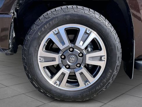 Used 2021 Toyota Tundra Platinum image 11