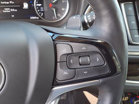 Used 2023 Buick Enclave Avenir image 37