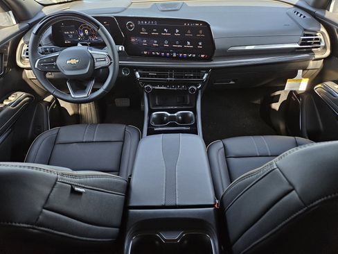 New 2026 Chevrolet Traverse High Country FWD image 17