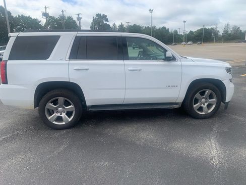 Used 2020 Chevrolet Tahoe LT w/ Luxury Package RWD image 11